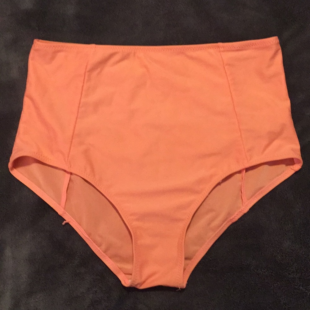 High-Waisted bikini bottoms